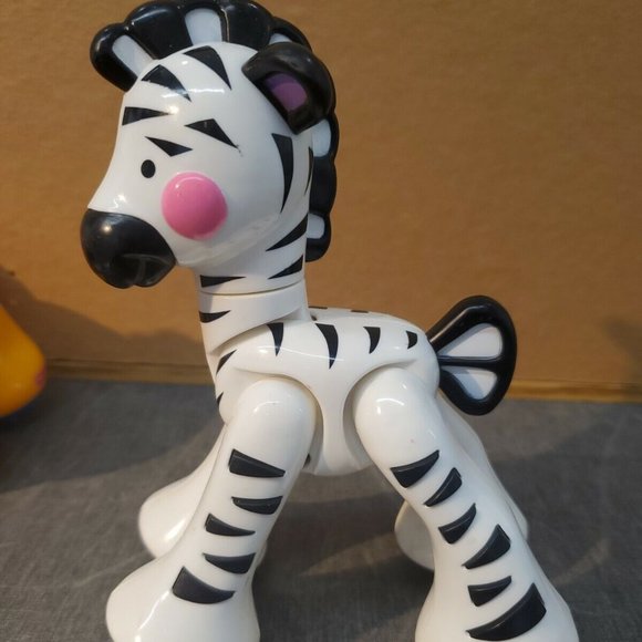 Like New! (THREE)  Amazing Animals Zoo Click Clack panda, Lion, Zebra - Picture 4 of 5